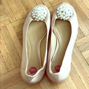 Light pink/ beige pearly ballet flats
